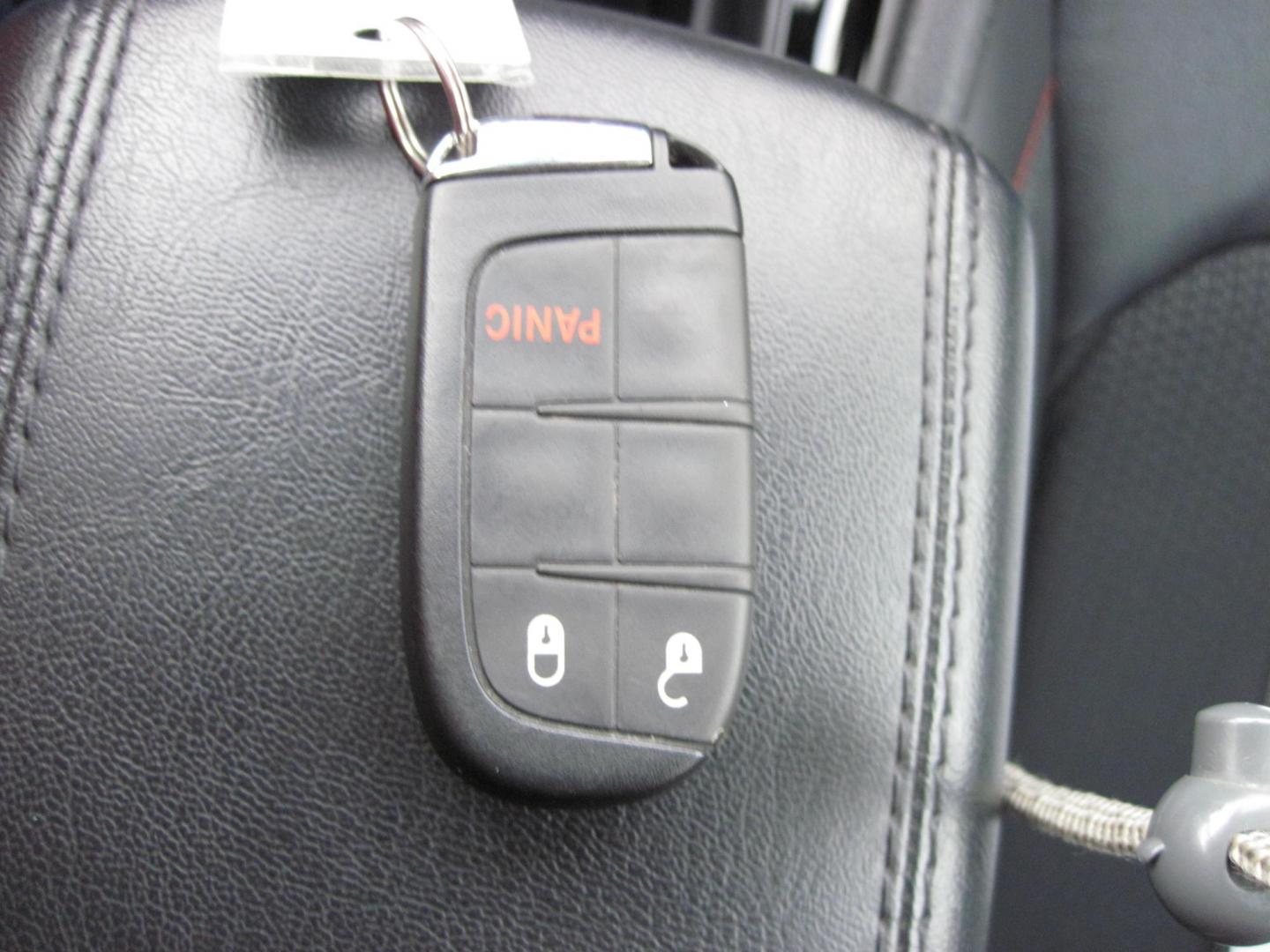 2023 silver /black Jeep Compass Trailhawk 4WD (3C4NJDDN7PT) with an 2.0L L4 DOHC 16V TURBO engine, 9A transmission, located at 9530 Old Seward Highway, Anchorage, AK, 99515, (907) 349-3343, 61.134140, -149.865570 - Nice Jeep Compass Trailhawk come take a test drive - Photo#20