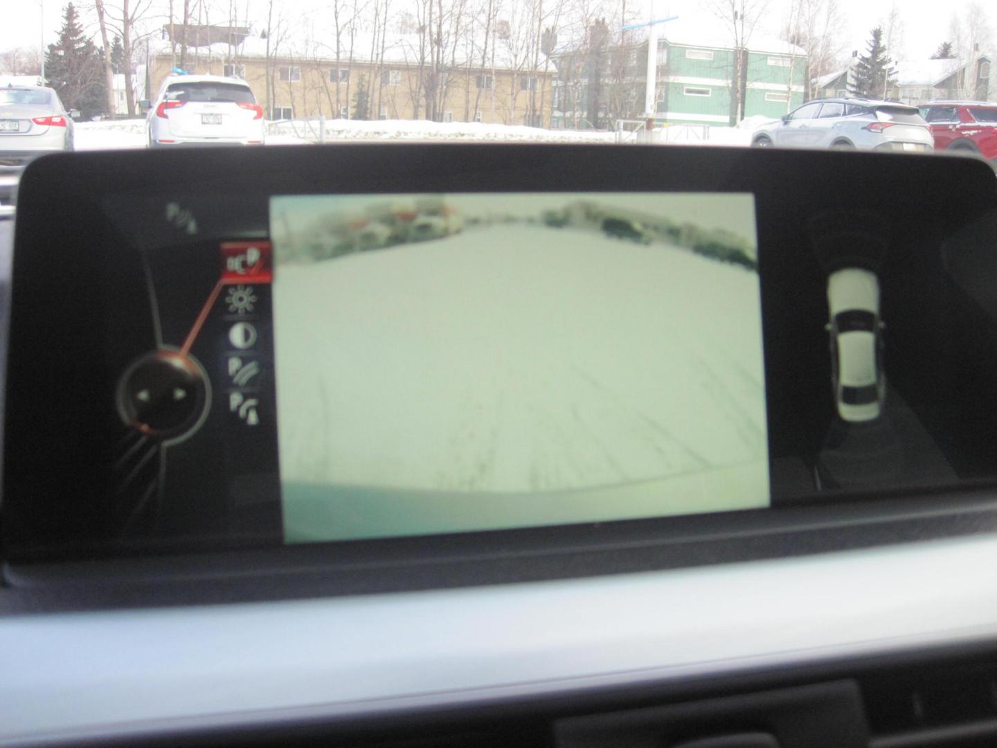 2016 silver /black BMW 3-Series 328i xDrive Sedan (WBA8E3G51GN) with an 2.0L L4 DOHC 16V engine, 8A transmission, located at 9530 Old Seward Highway, Anchorage, AK, 99515, (907) 349-3343, 61.134140, -149.865570 - Low miles and well maintained BMW 328I X Drive AWD come take a test drive. - Photo#17