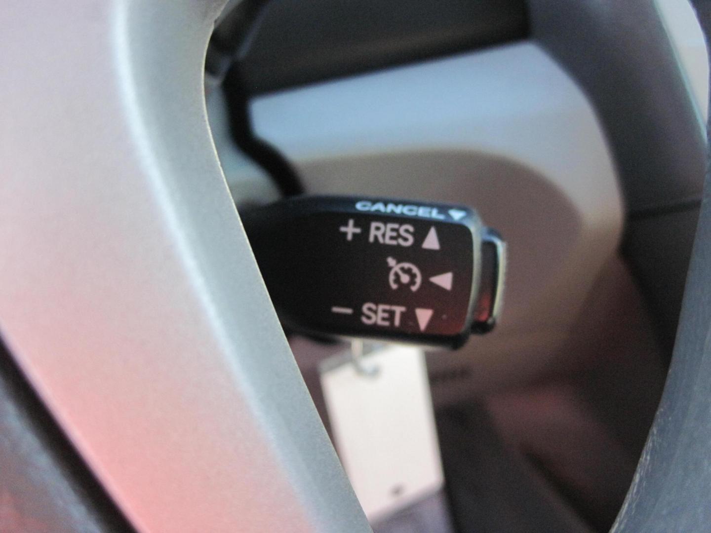 2011 white /black Toyota Camry LE (4T1BF3EK1BU) with an 2.5L L4 DOHC 16V engine, automatic transmission, located at 9530 Old Seward Highway, Anchorage, AK, 99515, (907) 349-3343, 61.134140, -149.865570 - Nice Toyota Camry LE come take a test drive - Photo#14