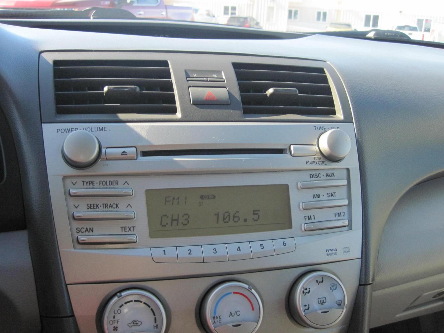 2011 white /black Toyota Camry LE (4T1BF3EK1BU) with an 2.5L L4 DOHC 16V engine, automatic transmission, located at 9530 Old Seward Highway, Anchorage, AK, 99515, (907) 349-3343, 61.134140, -149.865570 - Nice Toyota Camry LE come take a test drive - Photo#15