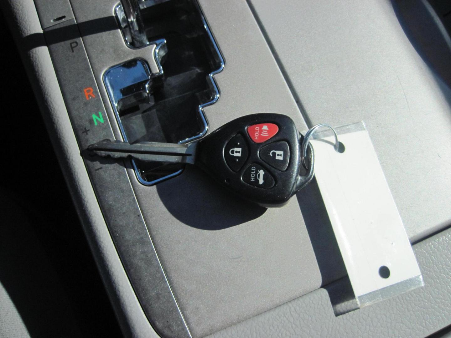 2011 white /black Toyota Camry LE (4T1BF3EK1BU) with an 2.5L L4 DOHC 16V engine, automatic transmission, located at 9530 Old Seward Highway, Anchorage, AK, 99515, (907) 349-3343, 61.134140, -149.865570 - Nice Toyota Camry LE come take a test drive - Photo#16