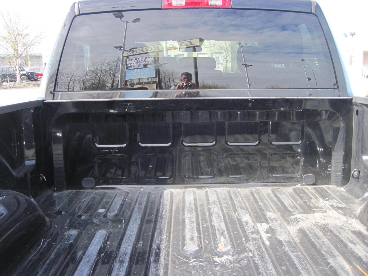 2024 black /black RAM 1500 SLT Quad Cab 4WD (1C6RR7GGXRS) with an 3.6L V6 DOHC 24V FFV engine, 8A transmission, located at 9530 Old Seward Highway, Anchorage, AK, 99515, (907) 349-3343, 61.134140, -149.865570 - Nice Ram Club Cab SLT come take a test drive - Photo#4