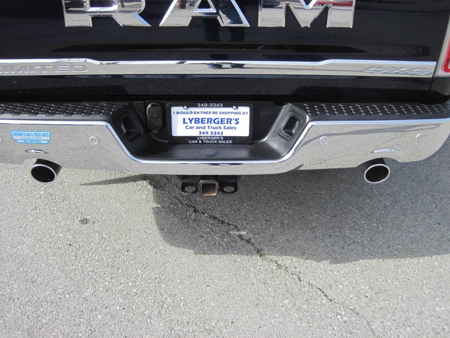2017 blue /black RAM 1500 Limited Crew Cab 4WD (1C6RR7PT9HS) with an 5.7L V8 OHV 16V engine, 8A transmission, located at 9530 Old Seward Highway, Anchorage, AK, 99515, (907) 349-3343, 61.134140, -149.865570 - Loaded 2017 Ram 1500 Limited come take a test drive - Photo#6