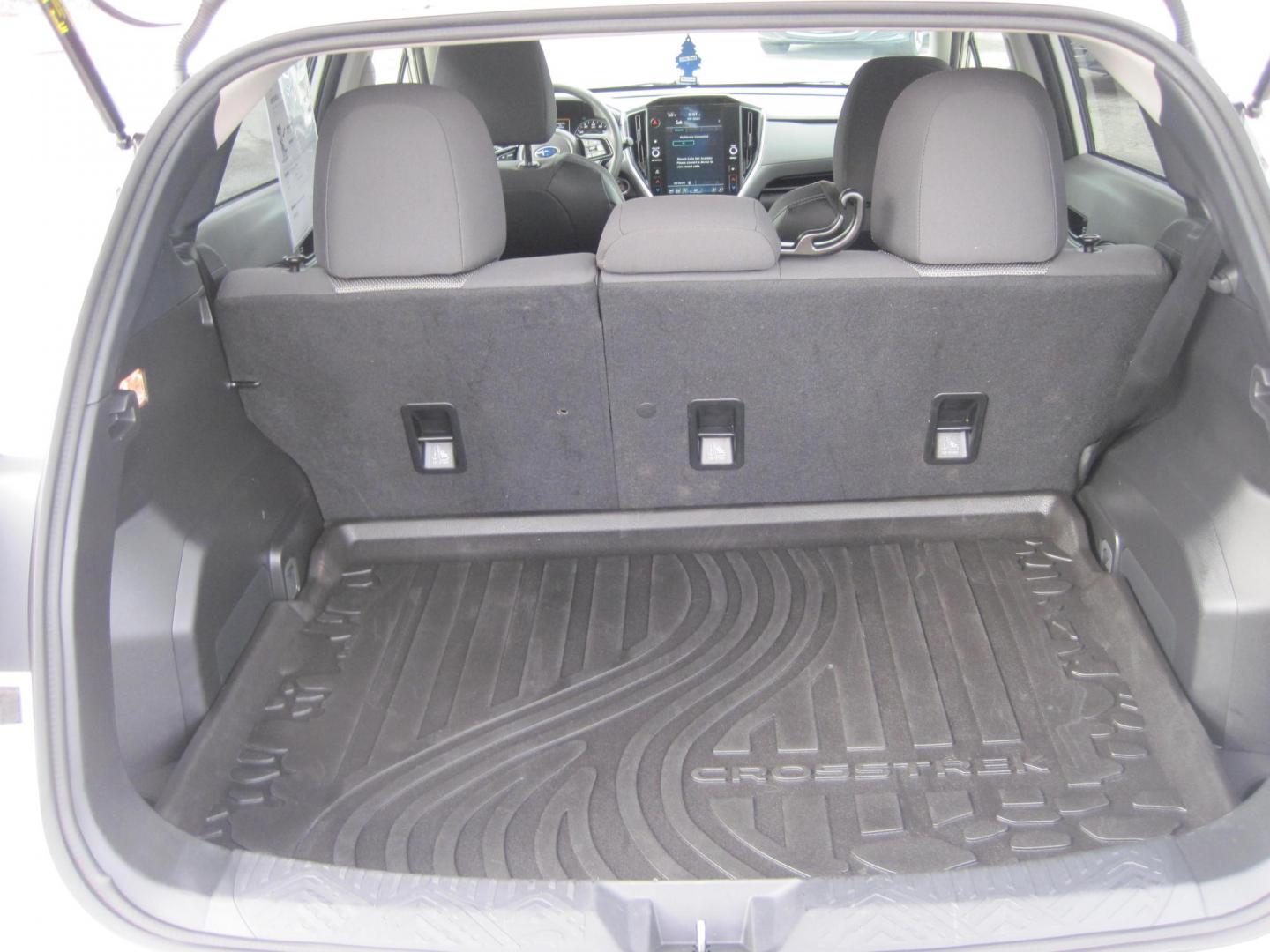 2024 white /black Subaru Crosstrek 2.0i Premium CVT (JF2GUADC0R8) with an 2.0L L4 DOHC 16V engine, CVT transmission, located at 9530 Old Seward Highway, Anchorage, AK, 99515, (907) 349-3343, 61.134140, -149.865570 - Photo#5