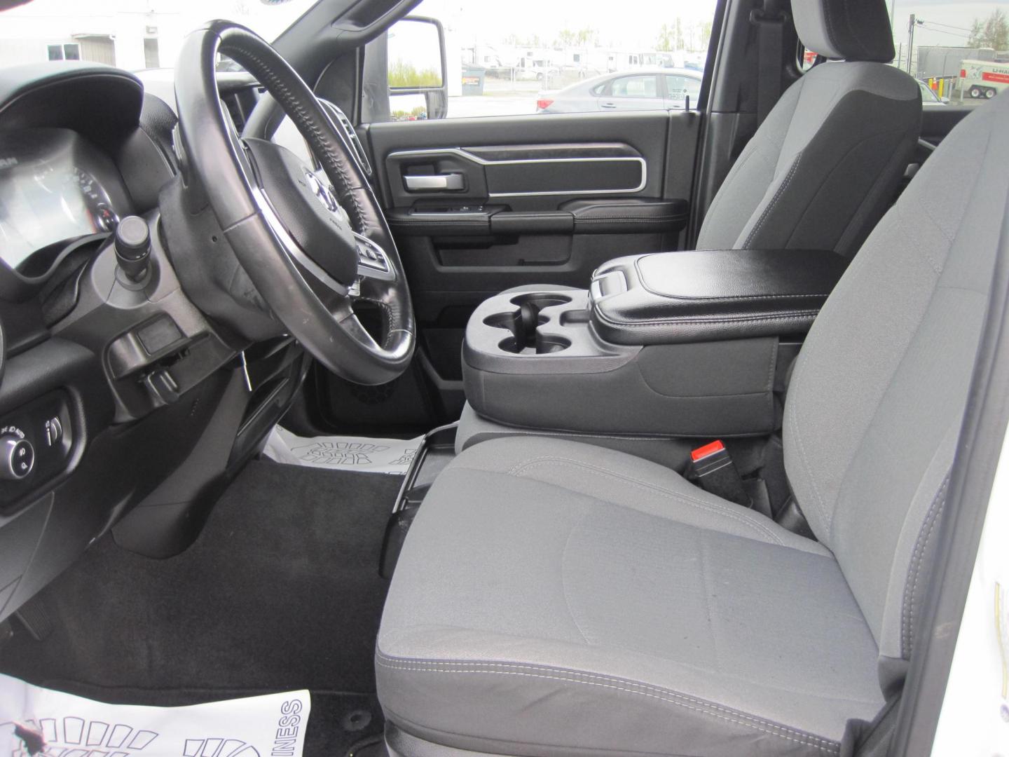 2024 white /gray RAM 3500 Big Horn Crew Cab LWB 4WD (3C63R3HL6RG) with an 6.7L L6 OHV 24V TURBO DIESEL engine, 6A transmission, located at 9530 Old Seward Highway, Anchorage, AK, 99515, (907) 349-3343, 61.134140, -149.865570 - Nice 2024 Ram 3500 Big Horn Long box diesel come take a test drive - Photo#12