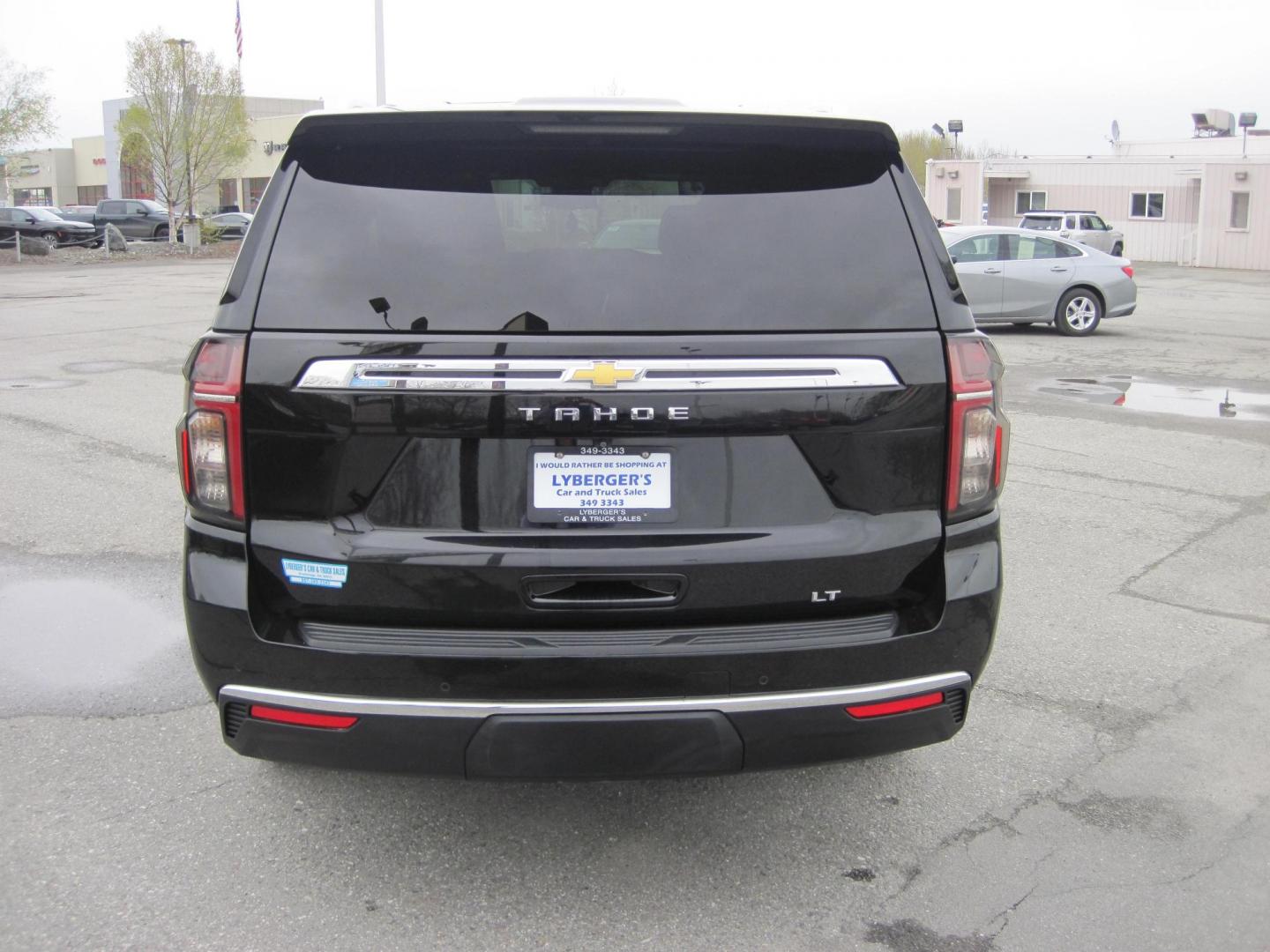 2024 black /black Chevrolet Tahoe LT 4WD (1GNSKNKD1RR) with an 5.3L V8 OHV 16V engine, 10A transmission, located at 9530 Old Seward Highway, Anchorage, AK, 99515, (907) 349-3343, 61.134140, -149.865570 - Nice 2024 Chevrolet Tahoe LT come take a test drive - Photo#3