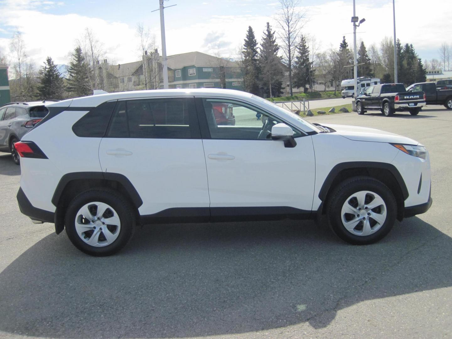2024 white /gray Toyota RAV4 LE AWD (2T3G1RFV6RC) with an 2.5L L4 DOHC 16V engine, 8A transmission, located at 9530 Old Seward Highway, Anchorage, AK, 99515, (907) 349-3343, 61.134140, -149.865570 - Low Miles on this 2024 Toyota Rav4 come take a test drive. - Photo#3