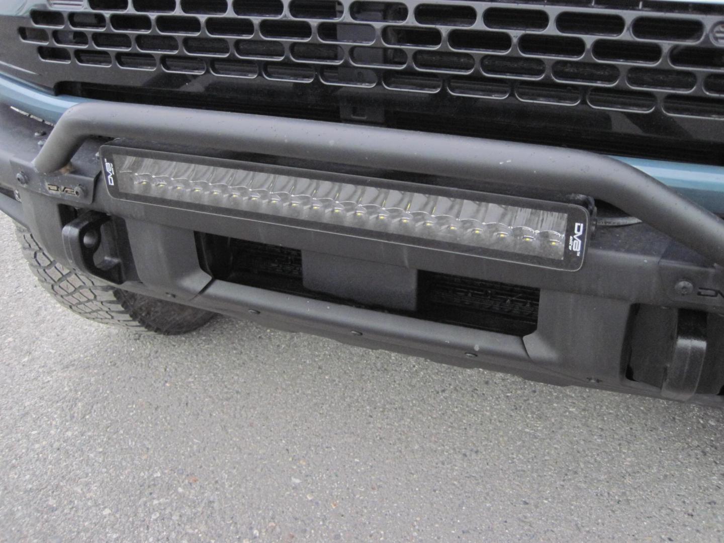 2021 blue /black Ford Bronco Advanced 4-Door (1FMEE5DP1ML) with an 2.7L V6 DOHC 24V engine, 7M transmission, located at 9530 Old Seward Highway, Anchorage, AK, 99515, (907) 349-3343, 61.134140, -149.865570 - Low Miles on this 2021 Ford Bronco Wildtrak package come take a test drive. - Photo#8
