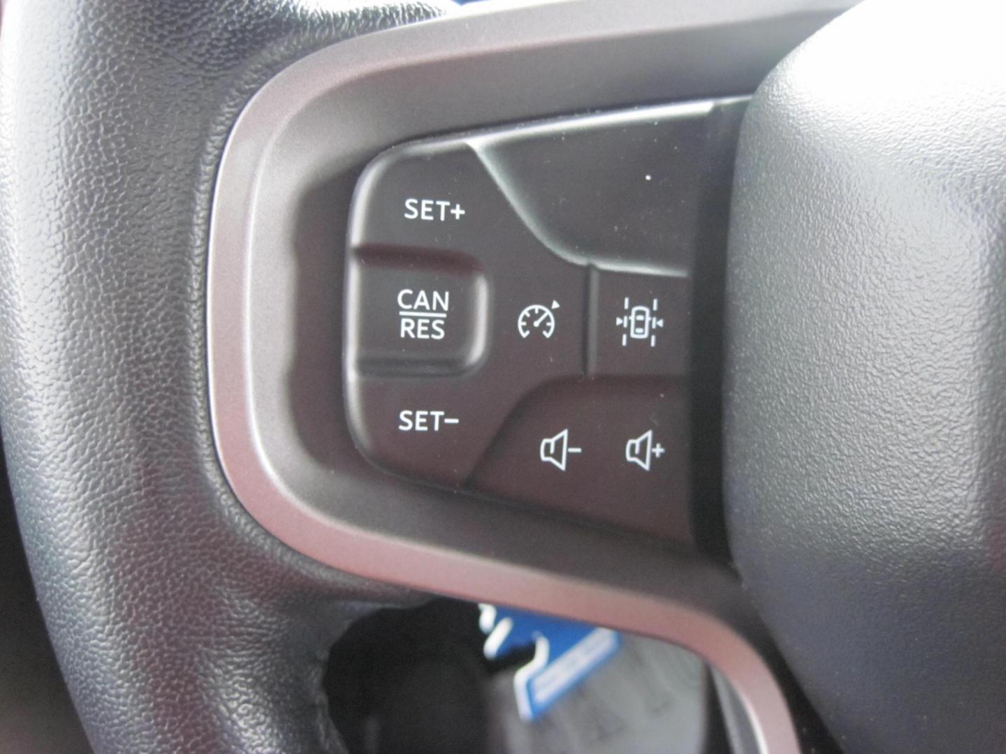2021 blue /black Ford Bronco Advanced 4-Door (1FMEE5DP1ML) with an 2.7L V6 DOHC 24V engine, 7M transmission, located at 9530 Old Seward Highway, Anchorage, AK, 99515, (907) 349-3343, 61.134140, -149.865570 - Low Miles on this 2021 Ford Bronco Wildtrak package come take a test drive. - Photo#17
