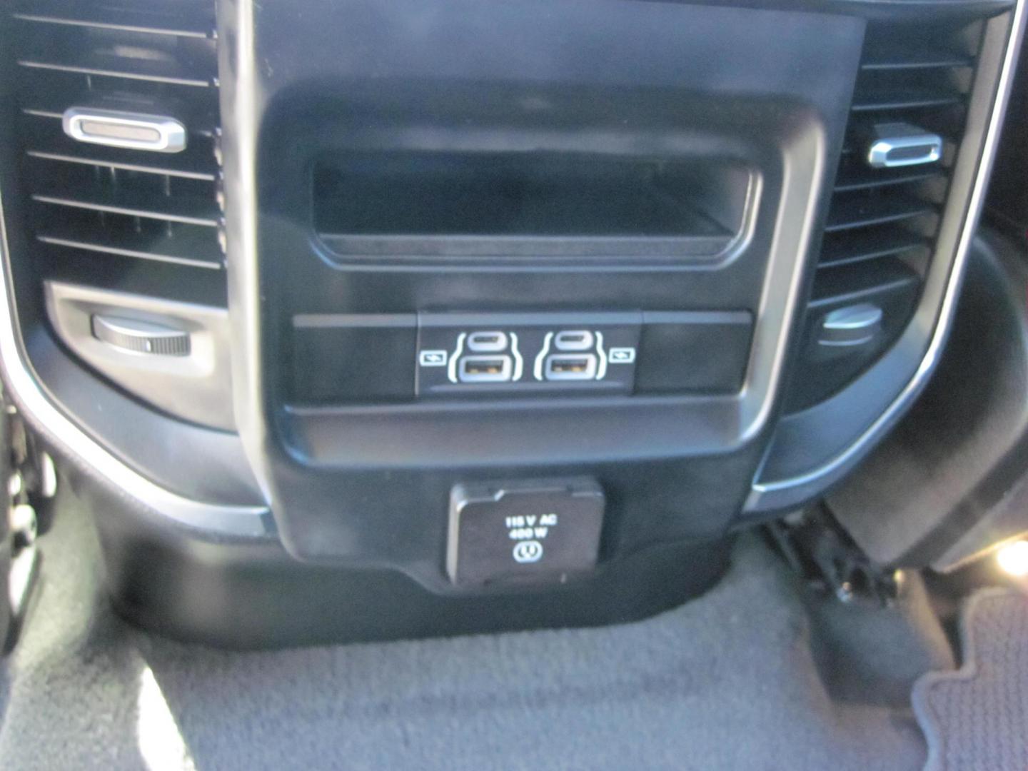 2024 white /black RAM 1500 Laramie Crew Cab SWB 4WD (1C6SRFJT5RN) with an 5.7L V8 OHV 16V engine, 8A transmission, located at 9530 Old Seward Highway, Anchorage, AK, 99515, (907) 349-3343, 61.134140, -149.865570 - Nice 2024 Ram 1500 Laramie 4x4 come take a test drive - Photo#12