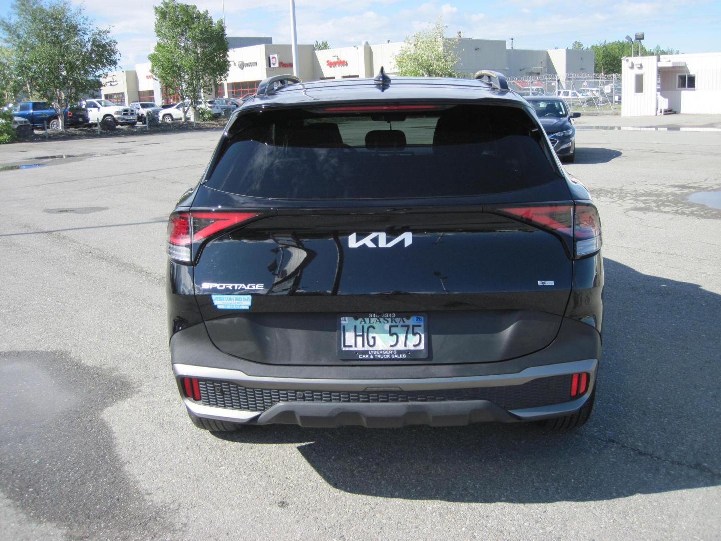 2023 black /black Kia Sportage X Line AWD (5XYK6CAF7PG) with an 2.4L V6 DOHC 24V engine, 6A transmission, located at 9530 Old Seward Highway, Anchorage, AK, 99515, (907) 349-3343, 61.134140, -149.865570 - Low Miles on this 2023 Kia Sportage X-Line come take a test drive- Photo#4