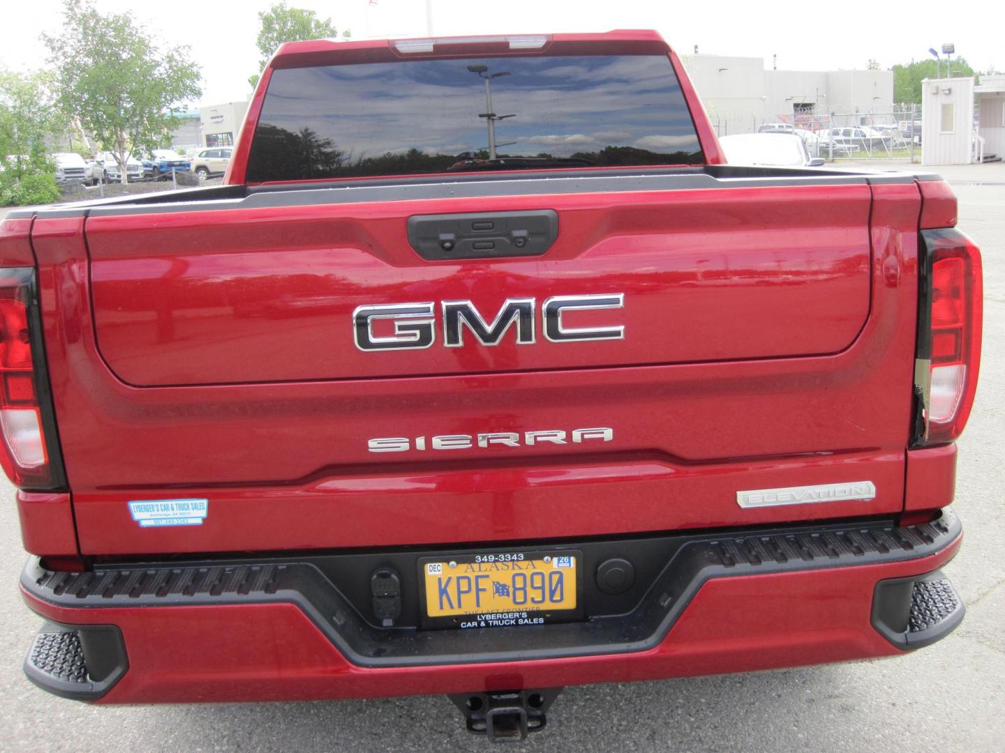 2024 red /black GMC Sierra 1500 Elevation Crew Cab 4WD (3GTPUCEK3RG) with an 2.7L L4 DOHC 16V TURBO engine, 6A transmission, located at 9530 Old Seward Highway, Anchorage, AK, 99515, (907) 349-3343, 61.134140, -149.865570 - Low miles on this 2024 GMC Sierra 1500 come take a test drive - Photo#4