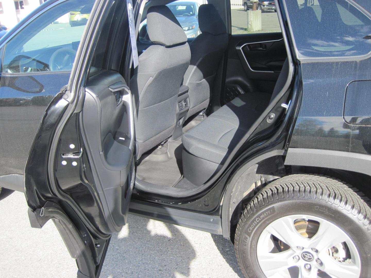 2020 black /black Toyota RAV4 Hybrid LE (4T3LWRFV6MU) with an 2.5L L4 DOHC 16V HYBRID engine, CVT transmission, located at 9530 Old Seward Highway, Anchorage, AK, 99515, (907) 349-3343, 61.134140, -149.865570 - Nice Toyota Rav 4 LE come take a test drive- Photo#8