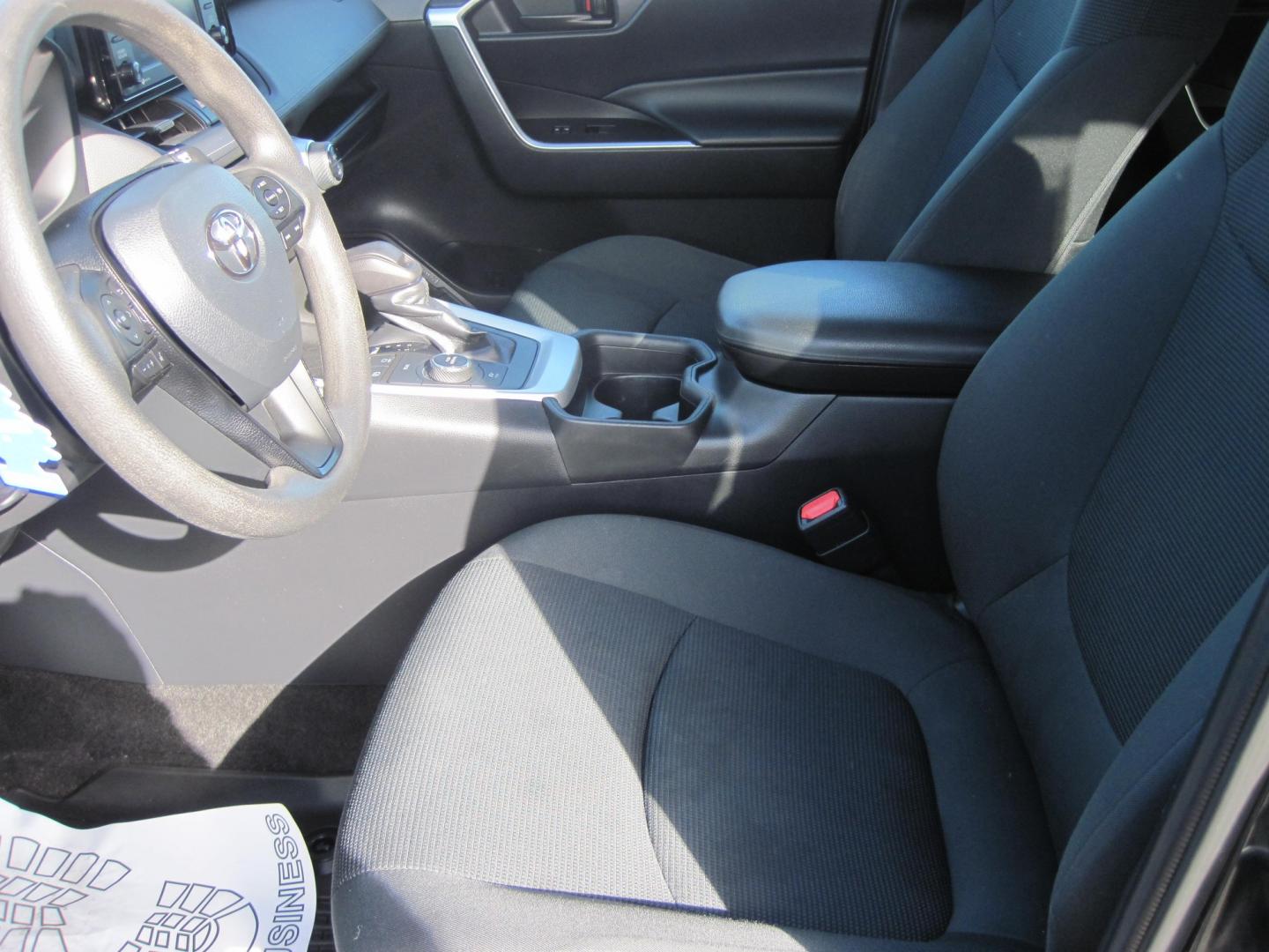 2020 black /black Toyota RAV4 Hybrid LE (4T3LWRFV6MU) with an 2.5L L4 DOHC 16V HYBRID engine, CVT transmission, located at 9530 Old Seward Highway, Anchorage, AK, 99515, (907) 349-3343, 61.134140, -149.865570 - Nice Toyota Rav 4 LE come take a test drive- Photo#12