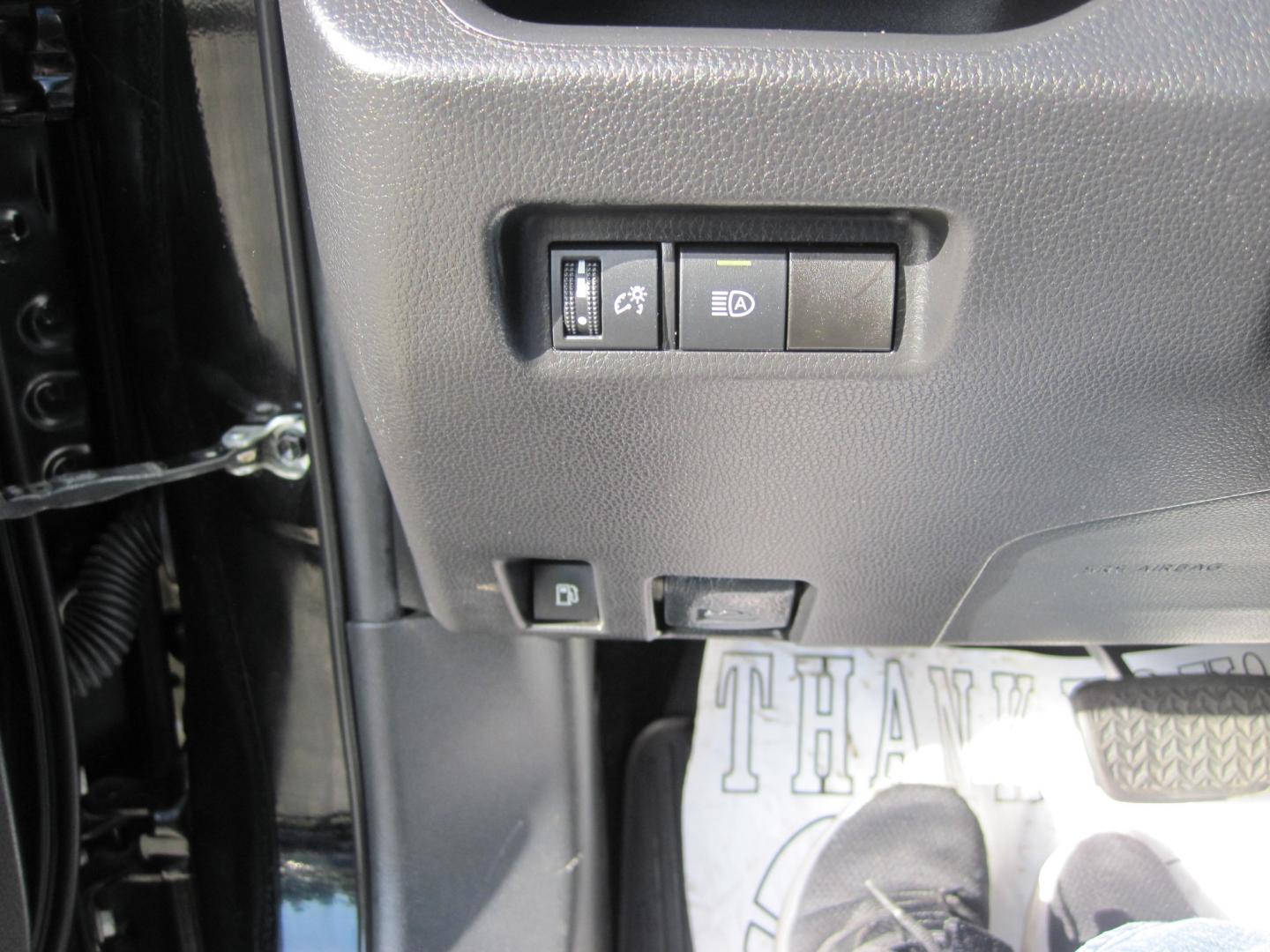 2020 black /black Toyota RAV4 Hybrid LE (4T3LWRFV6MU) with an 2.5L L4 DOHC 16V HYBRID engine, CVT transmission, located at 9530 Old Seward Highway, Anchorage, AK, 99515, (907) 349-3343, 61.134140, -149.865570 - Nice Toyota Rav 4 LE come take a test drive- Photo#14