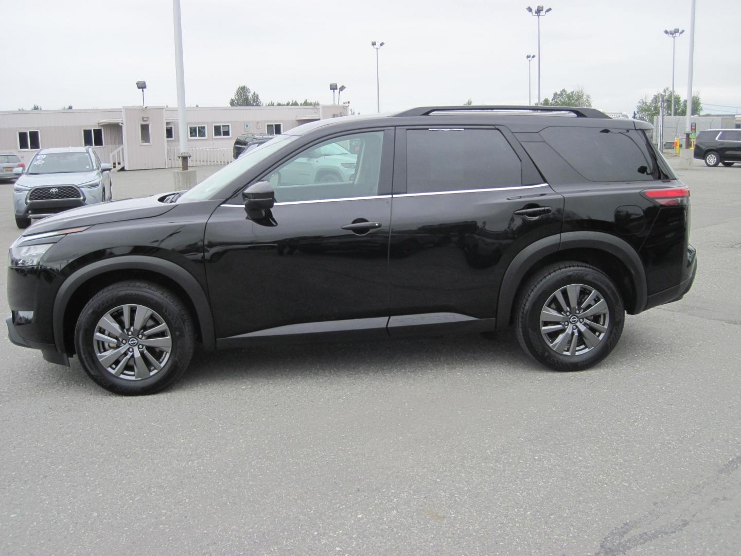 2025 black /black Nissan Pathfinder SV 4WD (5N1DR3BC0SC) with an 3.5L V6 DOHC 24V engine, CVT transmission, located at 9530 Old Seward Highway, Anchorage, AK, 99515, (907) 349-3343, 61.134140, -149.865570 - Nice 2025 Nissan Pathfinder come take a test drive- Photo#9