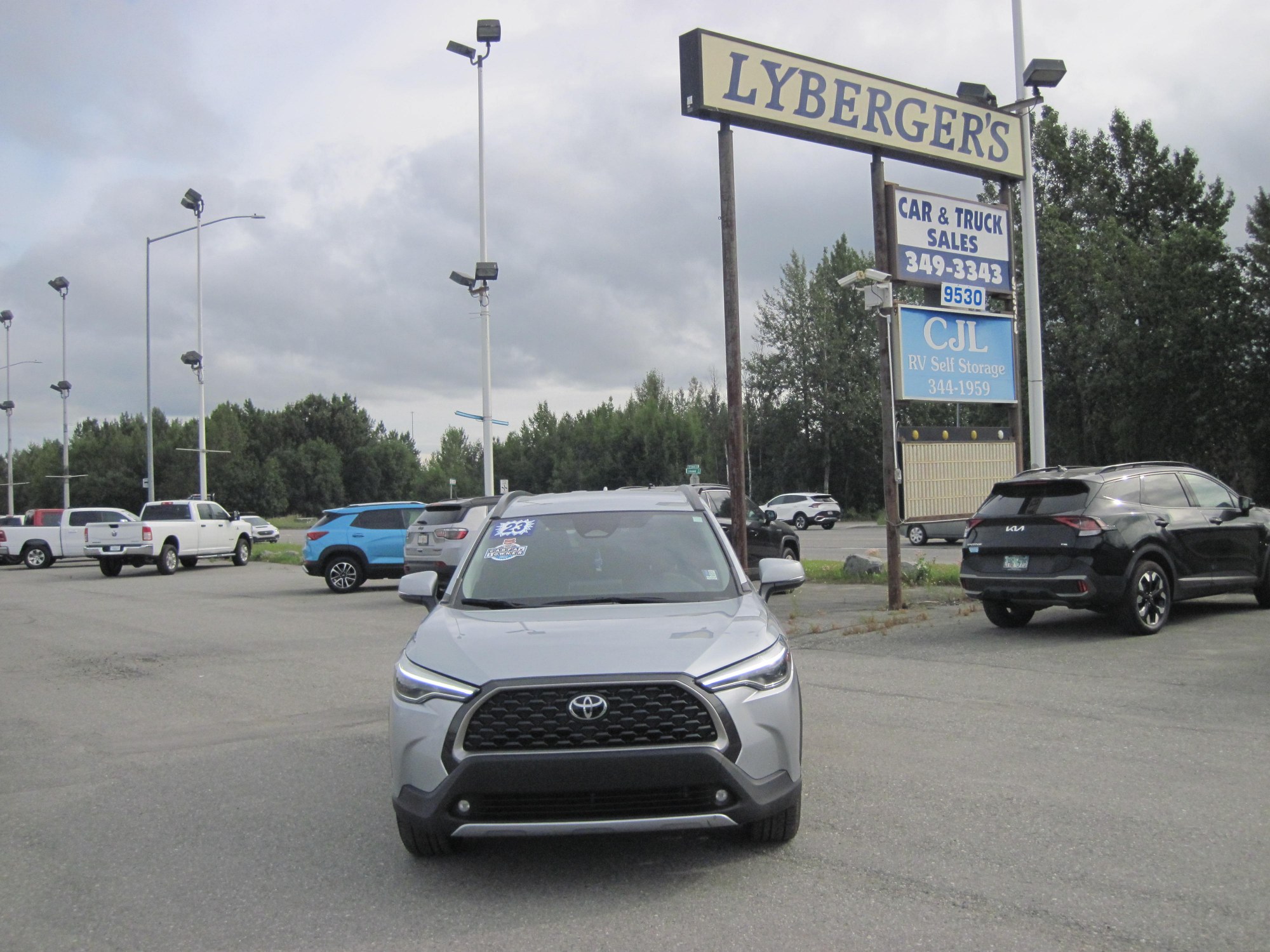 photo of 2023 Toyota Corolla Cross XLE AWD