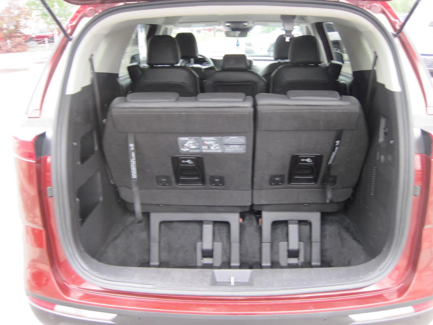 2024 RED /BLACK Kia Carnival LX Seat Package (KNDNB4H35R6) with an 3.5L V6 DOHC 24V engine, 8A transmission, located at 9530 Old Seward Highway, Anchorage, AK, 99515, (907) 349-3343, 61.134140, -149.865570- Photo#6
