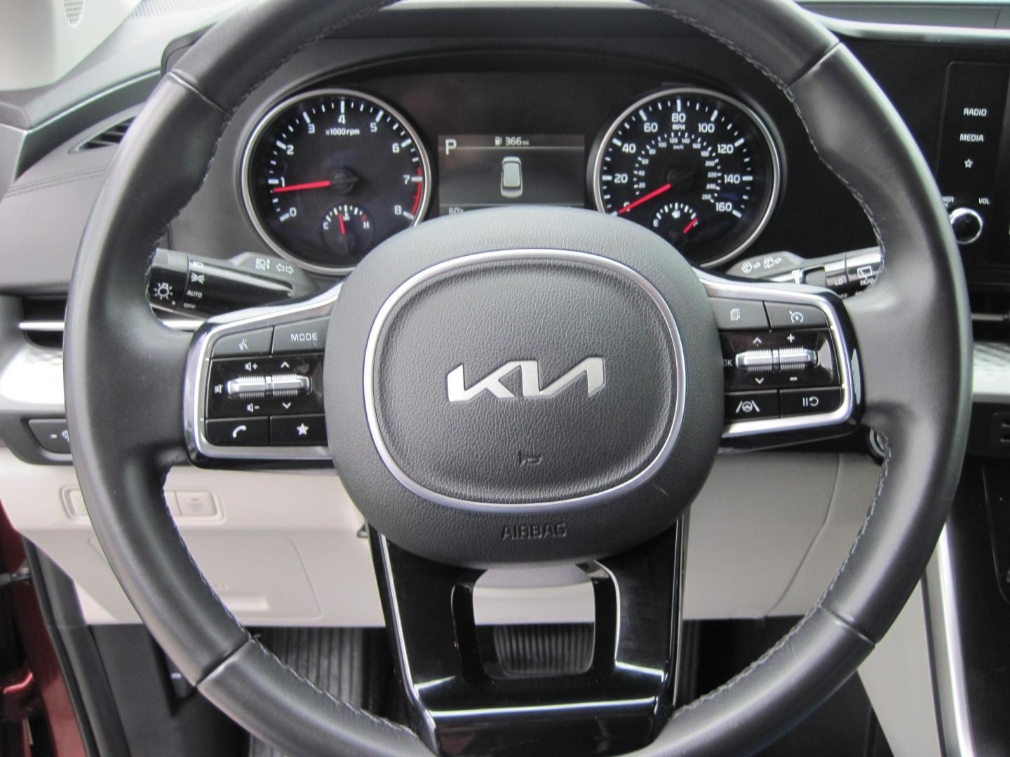 2024 RED /BLACK Kia Carnival LX Seat Package (KNDNB4H35R6) with an 3.5L V6 DOHC 24V engine, 8A transmission, located at 9530 Old Seward Highway, Anchorage, AK, 99515, (907) 349-3343, 61.134140, -149.865570- Photo#12