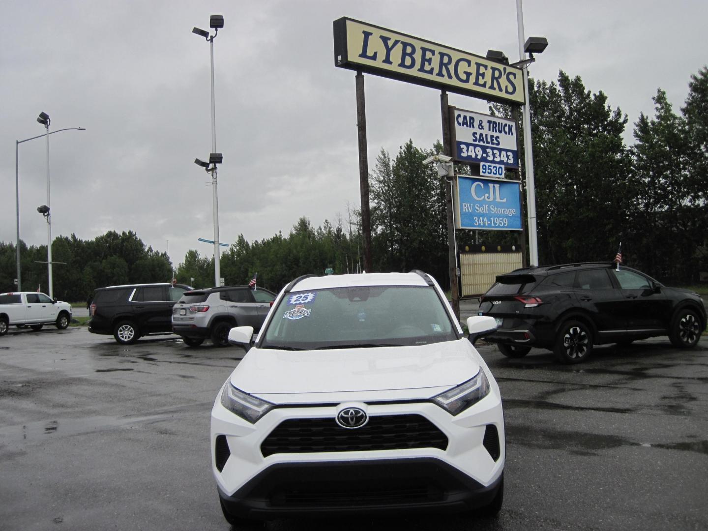 2025 white /BLACK Toyota RAV4 XLE AWD (2T3P1RFV9SC) with an 2.5L L4 DOHC 16V engine, 8A transmission, located at 9530 Old Seward Highway, Anchorage, AK, 99515, (907) 349-3343, 61.134140, -149.865570 - 2025 TOYOTA RAV4 XLE COME TAKE A TEST DRIVE- Photo#2