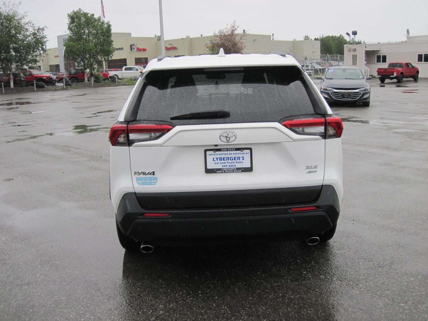 2025 white /BLACK Toyota RAV4 XLE AWD (2T3P1RFV9SC) with an 2.5L L4 DOHC 16V engine, 8A transmission, located at 9530 Old Seward Highway, Anchorage, AK, 99515, (907) 349-3343, 61.134140, -149.865570 - 2025 TOYOTA RAV4 XLE COME TAKE A TEST DRIVE- Photo#5