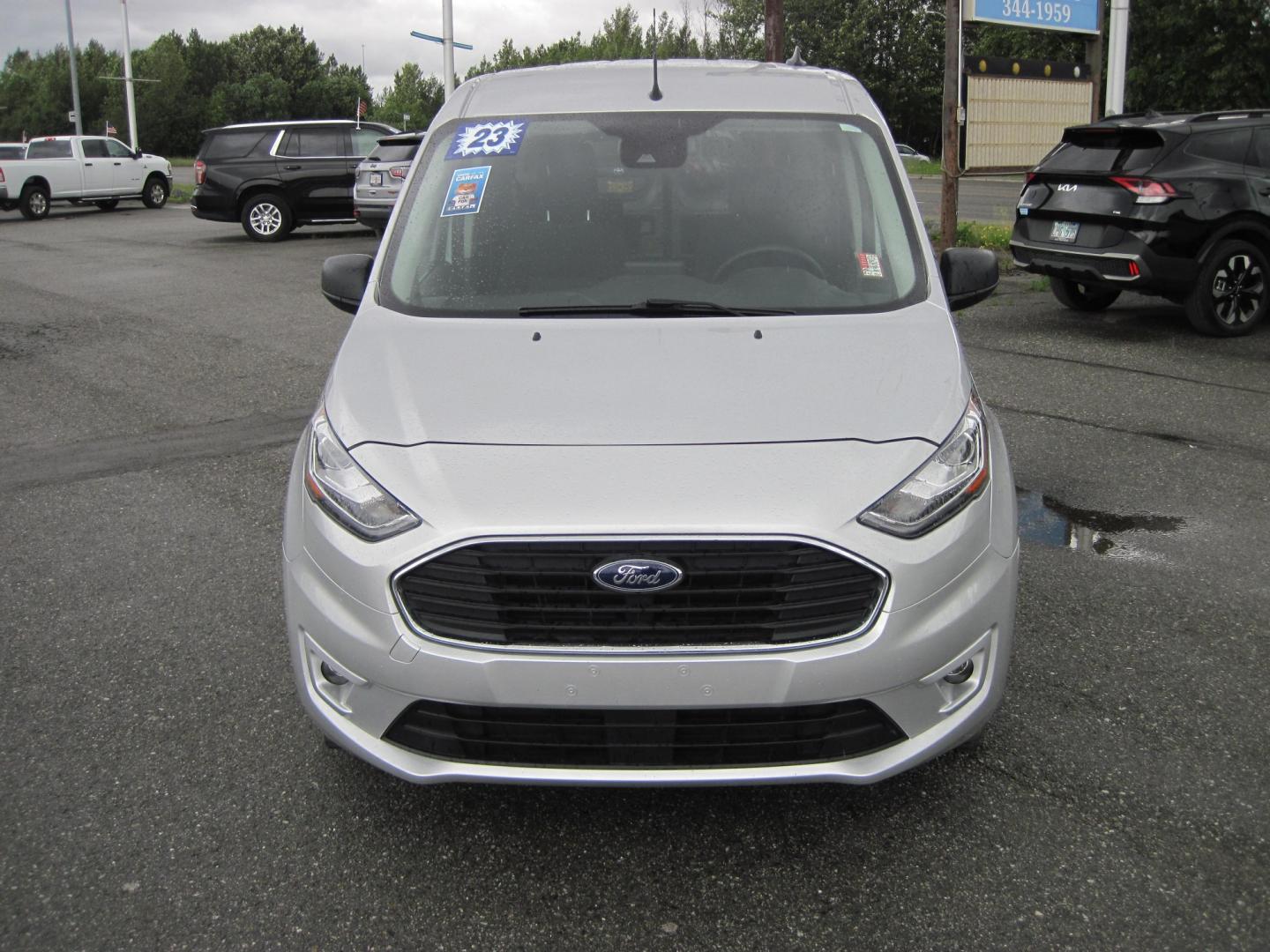 2023 silver /black Ford Transit Connect Wagon XLT (NM0GS9F20P1) with an 2.0L L4 DOHC 16V engine, AUTOMATIC transmission, located at 9530 Old Seward Highway, Anchorage, AK, 99515, (907) 349-3343, 61.134140, -149.865570- Photo#2