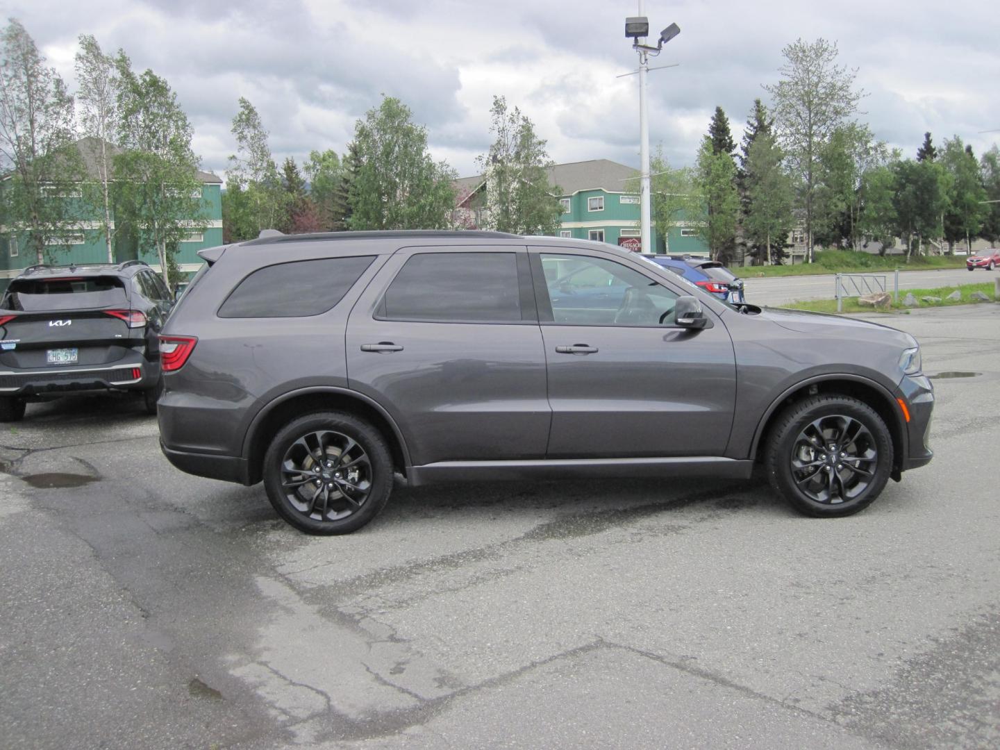 2021 gray /black Dodge Durango GT AWD (1C4RDJDG1MC) with an 3.6L V6 DOHC 24V engine, 8A transmission, located at 9530 Old Seward Highway, Anchorage, AK, 99515, (907) 349-3343, 61.134140, -149.865570 - Low Miles on this 2021 Dodge Durango GT Plus awd, come take a test drive.- Photo#4