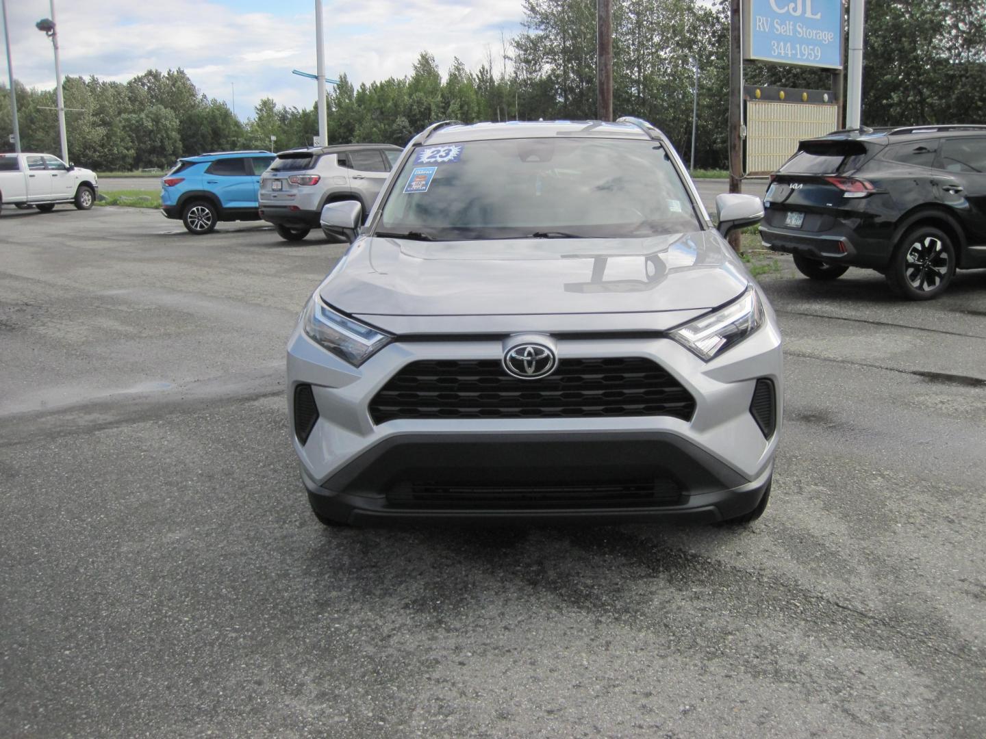 2023 silver /gray Toyota RAV4 XLE AWD (2T3P1RFV5PW) with an 2.5L L4 DOHC 16V engine, 8A transmission, located at 9530 Old Seward Highway, Anchorage, AK, 99515, (907) 349-3343, 61.134140, -149.865570- Photo#2