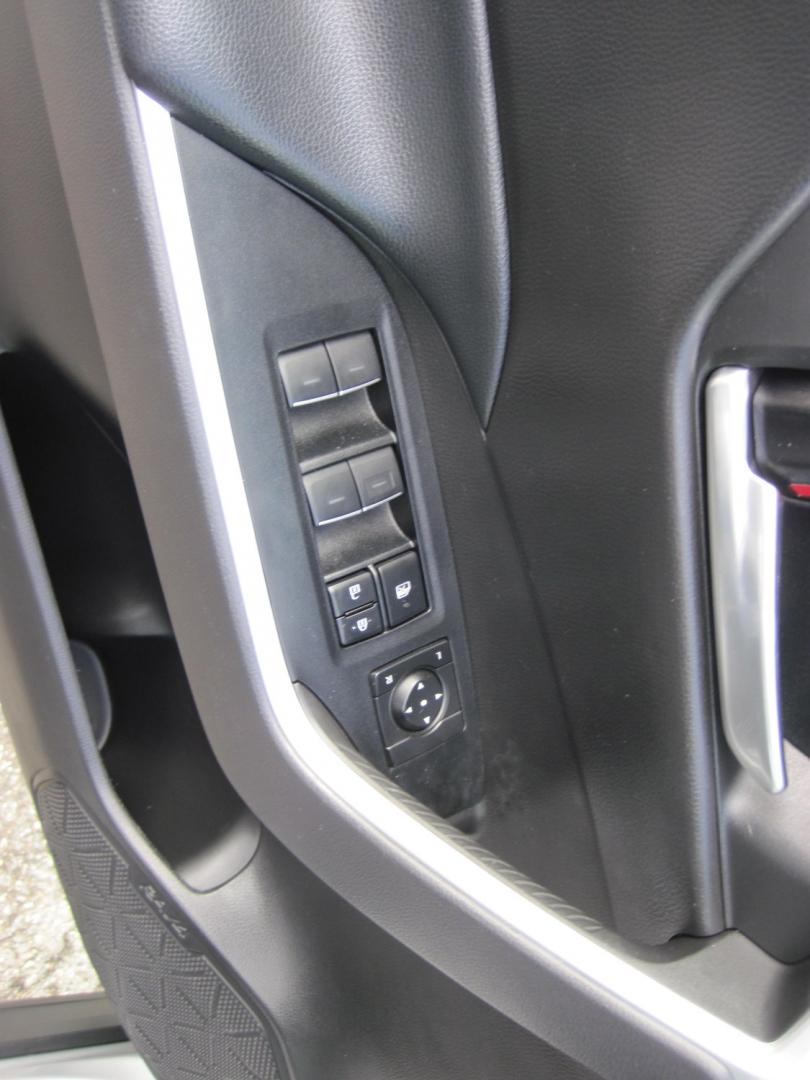 2023 silver /gray Toyota RAV4 XLE AWD (2T3P1RFV5PW) with an 2.5L L4 DOHC 16V engine, 8A transmission, located at 9530 Old Seward Highway, Anchorage, AK, 99515, (907) 349-3343, 61.134140, -149.865570- Photo#10