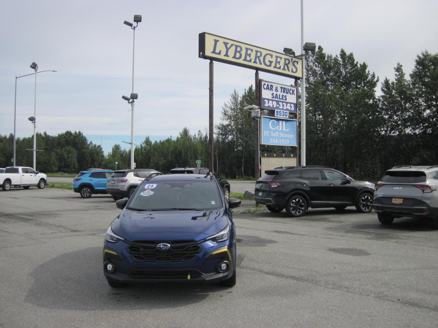 2025 blue /gray Subaru Crosstrek Sport (4S4GUHF69S3) with an 2.0L L4 DOHC 16V engine, CVT transmission, located at 9530 Old Seward Highway, Anchorage, AK, 99515, (907) 349-3343, 61.134140, -149.865570 - LOW MILES ON THIS 2025 SUBARU CROSSTREDK SPORT COME TAKE A TEST DRIVE- Photo#0