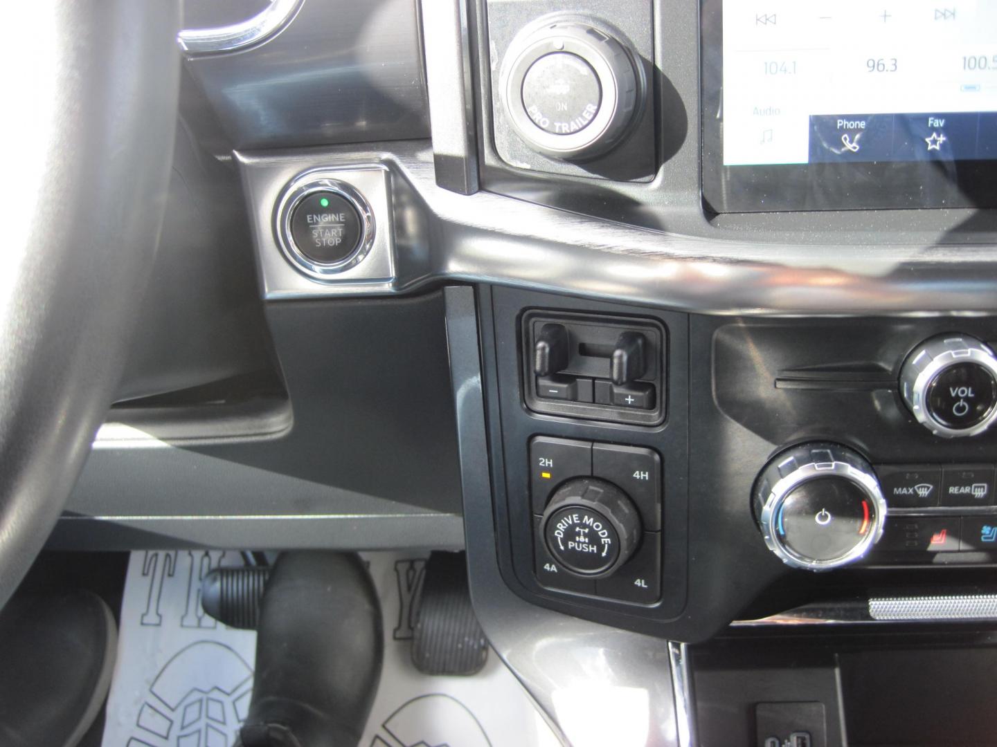 2022 RED /black Ford F-150 Lariat SuperCrew 4WD (1FTFW1E82NK) with an 3.5L V6 DOHC 24V engine, 6A transmission, located at 9530 Old Seward Highway, Anchorage, AK, 99515, (907) 349-3343, 61.134140, -149.865570 - LOW MILES ON THIS 2022 FORD F150 LARIAT WITH FX OFF ROAD PACKAGE, COME TAKE A TEST DRIVE- Photo#20