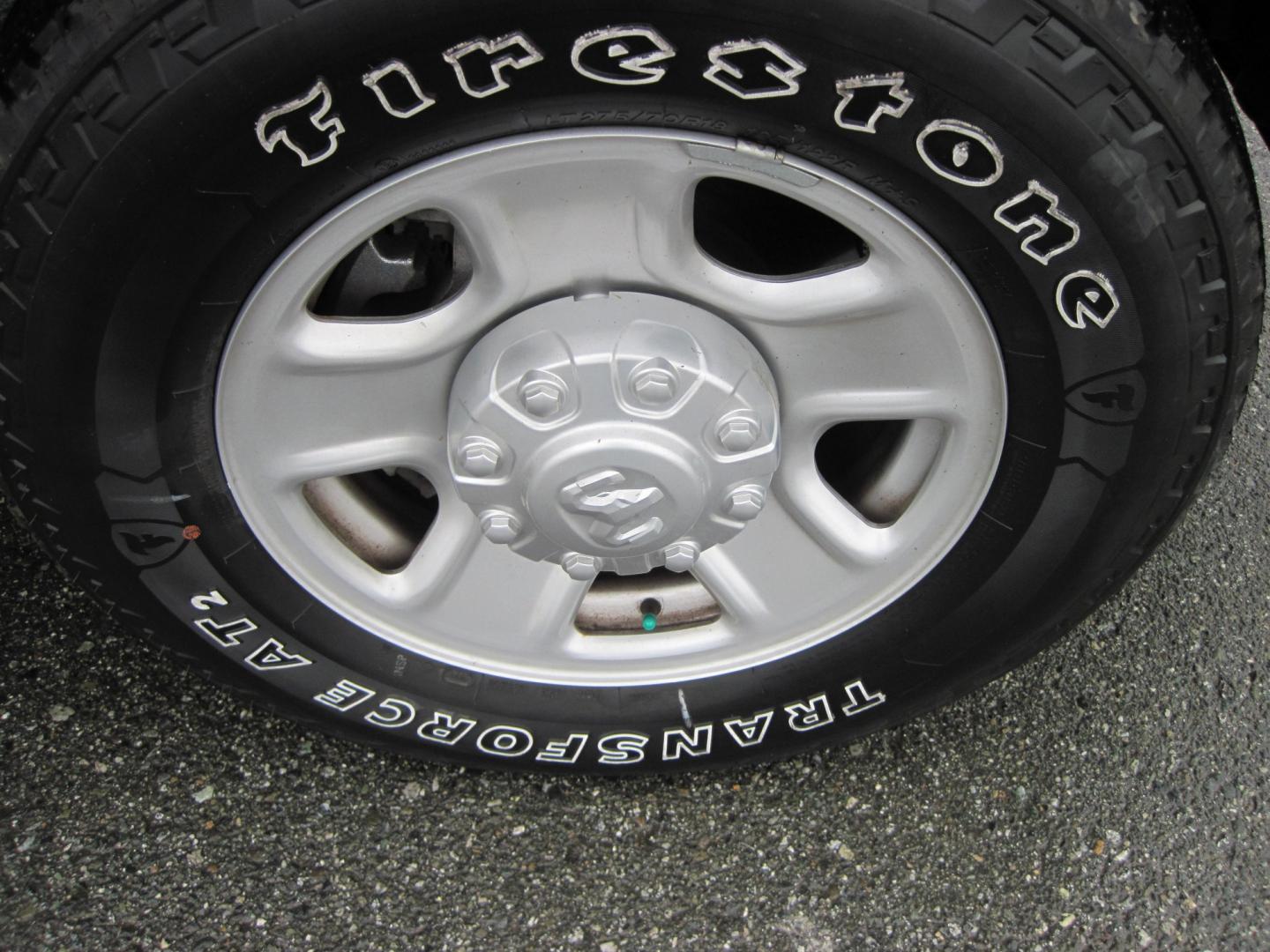 2024 white /gray RAM 2500 Tradesman Crew Cab 4WD (3C6UR5HJ2RG) with an 6.4L V8 engine, AUTOMATIC transmission, located at 9530 Old Seward Highway, Anchorage, AK, 99515, (907) 349-3343, 61.134140, -149.865570 - LOW MILES ON THIS 2024 RAM 2500 TRADESMAN- Photo#3