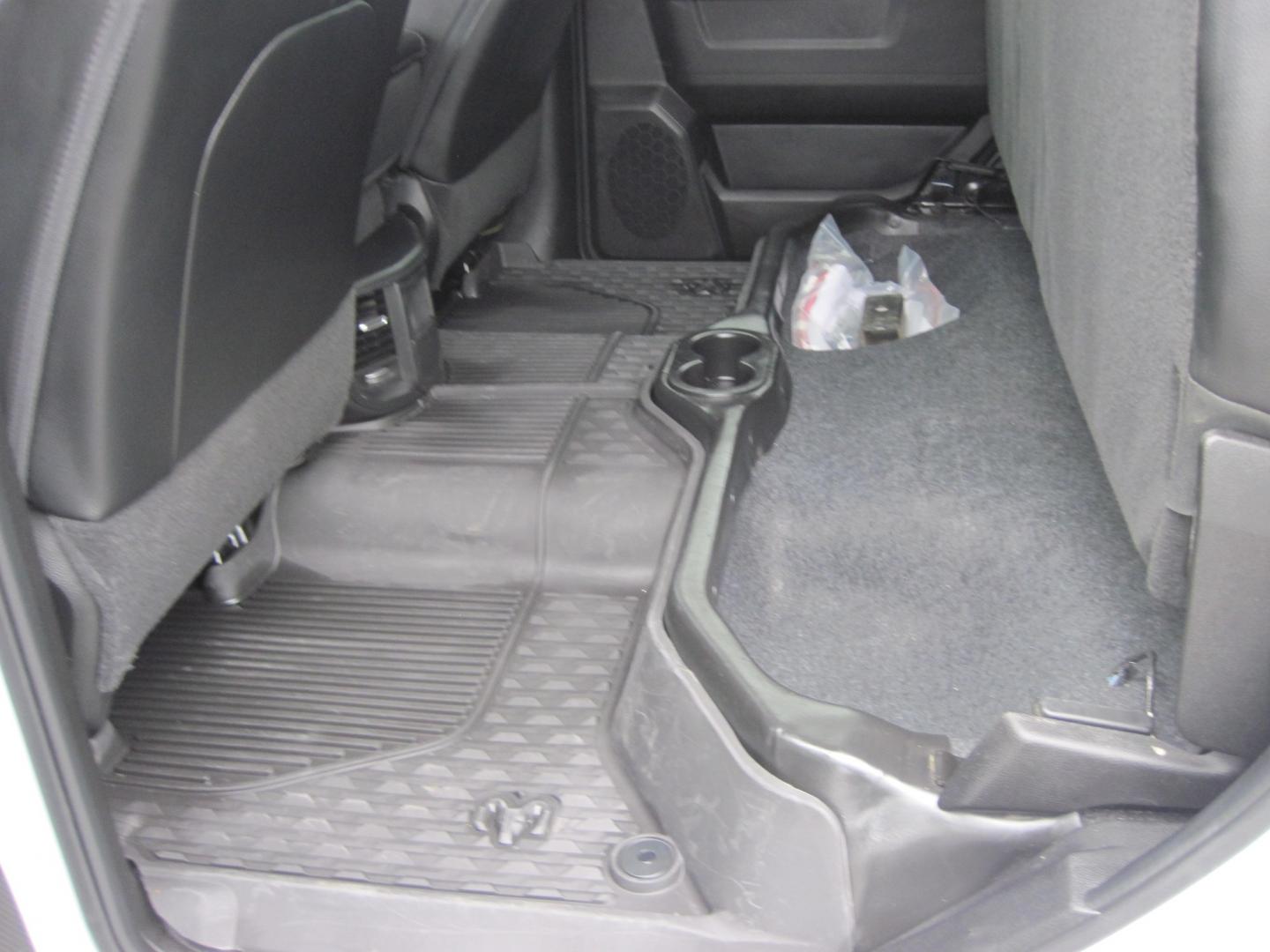 2024 white /gray RAM 2500 Tradesman Crew Cab 4WD (3C6UR5HJ2RG) with an 6.4L V8 engine, AUTOMATIC transmission, located at 9530 Old Seward Highway, Anchorage, AK, 99515, (907) 349-3343, 61.134140, -149.865570 - LOW MILES ON THIS 2024 RAM 2500 TRADESMAN- Photo#11