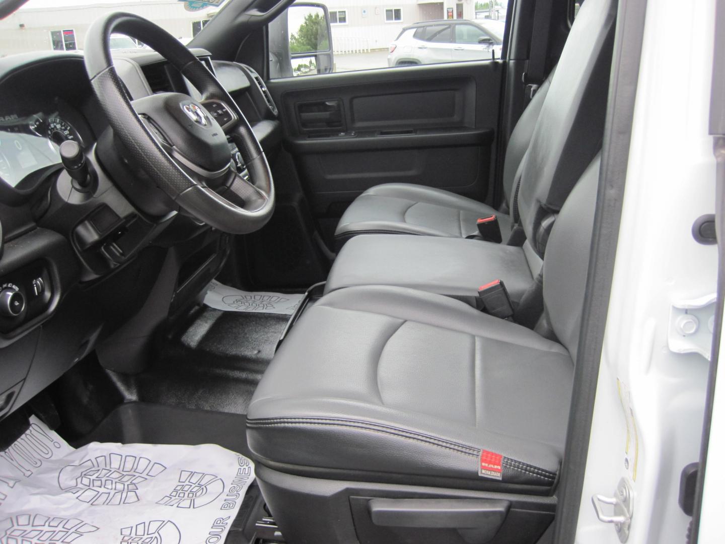 2024 white /gray RAM 2500 Tradesman Crew Cab 4WD (3C6UR5HJ2RG) with an 6.4L V8 engine, AUTOMATIC transmission, located at 9530 Old Seward Highway, Anchorage, AK, 99515, (907) 349-3343, 61.134140, -149.865570 - LOW MILES ON THIS 2024 RAM 2500 TRADESMAN- Photo#22