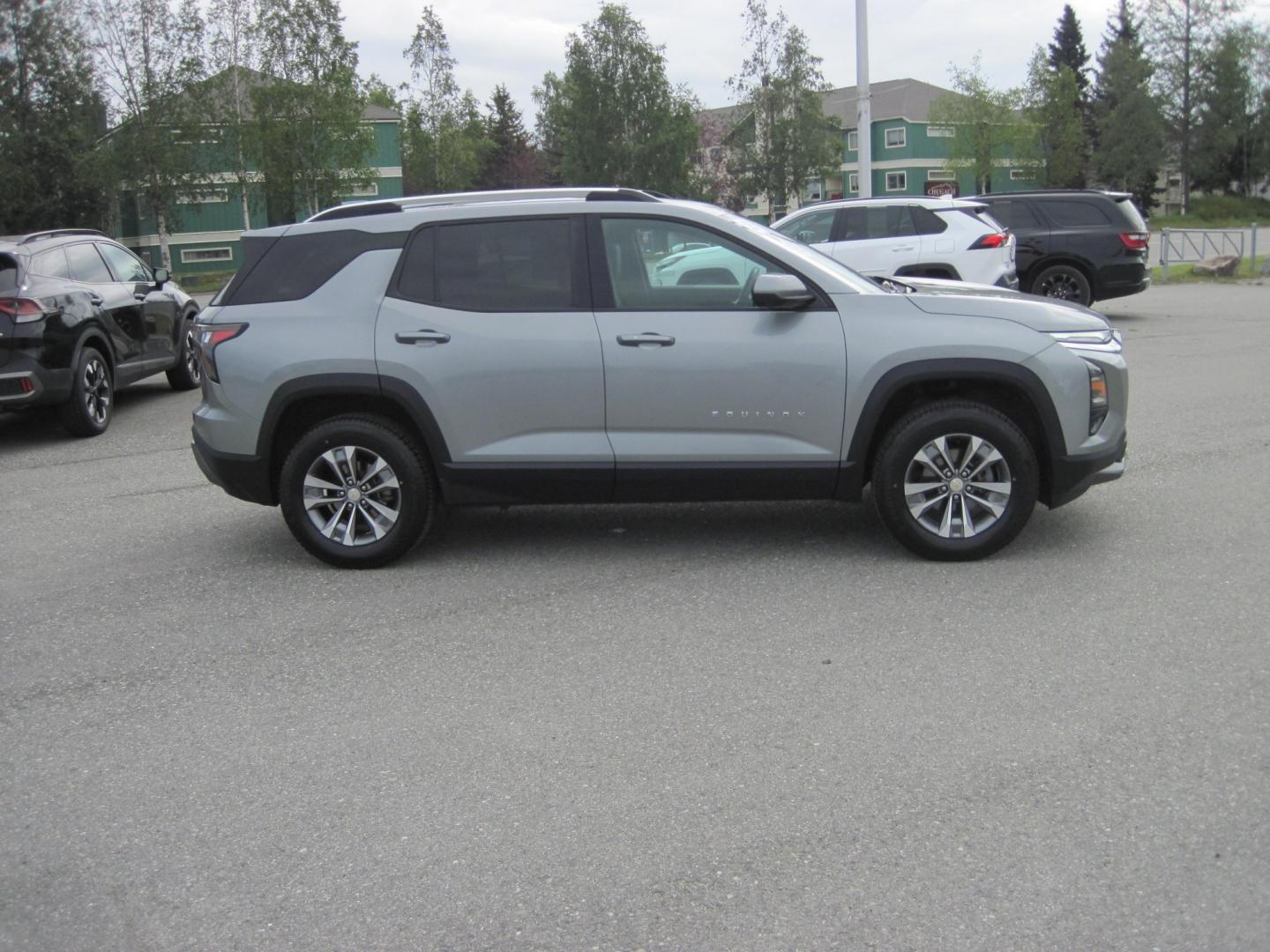 2025 gray /black Chevrolet Equinox 1LT AWD (3GNAXPEG8SL) with an 1.5L L4 DOHC 16V TURBO engine, 6A transmission, located at 9530 Old Seward Highway, Anchorage, AK, 99515, (907) 349-3343, 61.134140, -149.865570 - Nice 2025 Chevrolet Equinox LT come take a test drive- Photo#2