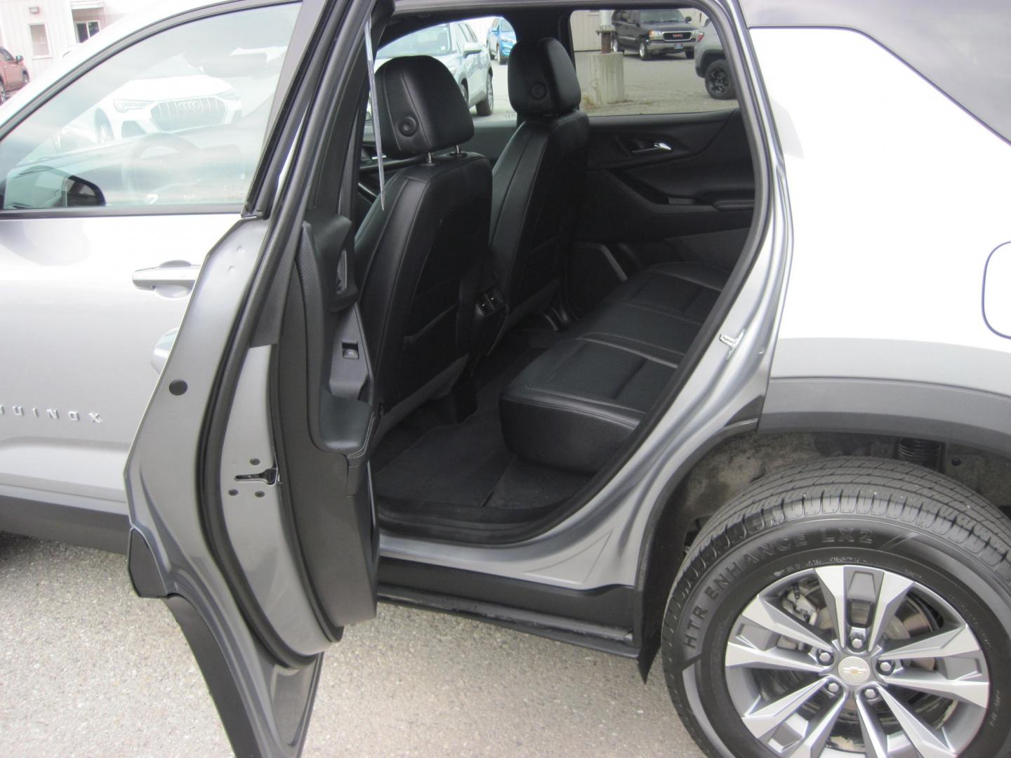 2025 gray /black Chevrolet Equinox 1LT AWD (3GNAXPEG8SL) with an 1.5L L4 DOHC 16V TURBO engine, 6A transmission, located at 9530 Old Seward Highway, Anchorage, AK, 99515, (907) 349-3343, 61.134140, -149.865570 - Nice 2025 Chevrolet Equinox LT come take a test drive- Photo#8