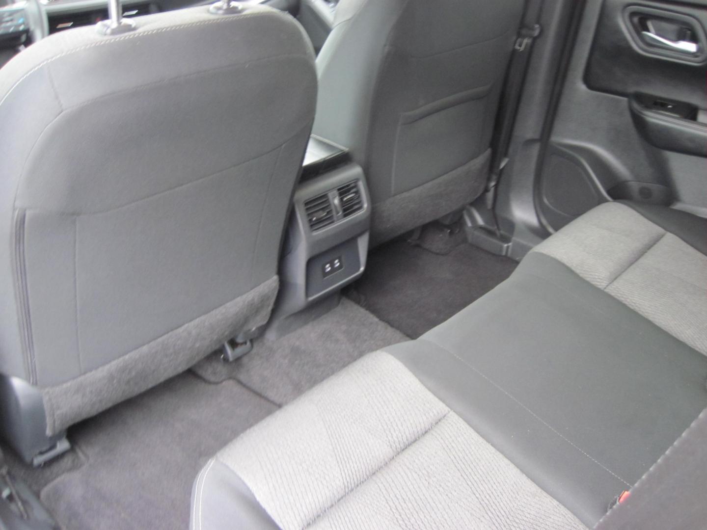 2025 black /black Nissan Rogue SV AWD (5N1BT3BB6SC) with an 2.5L L4 DOHC 16V engine, CVT transmission, located at 9530 Old Seward Highway, Anchorage, AK, 99515, (907) 349-3343, 61.134140, -149.865570- Photo#10