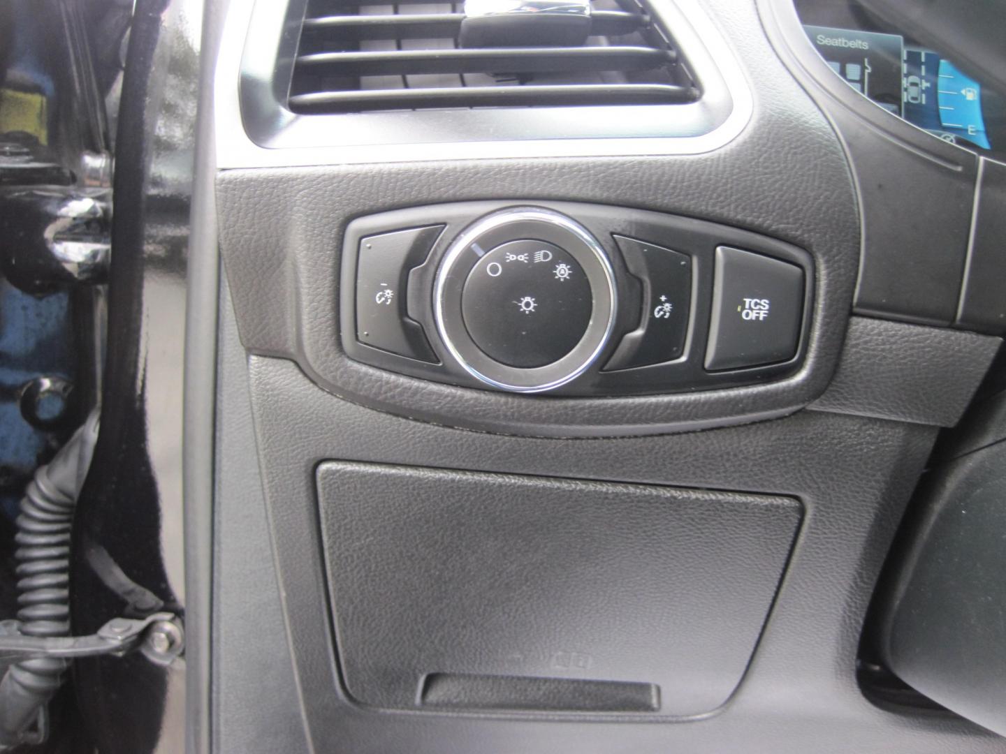2024 black /black Ford Edge SEL (2FMPK4J9XRB) with an 2.0L L4 DOHC 16V engine, 6A transmission, located at 9530 Old Seward Highway, Anchorage, AK, 99515, (907) 349-3343, 61.134140, -149.865570 - Nice 2024 Edge SEL AWD come take a test drive- Photo#14