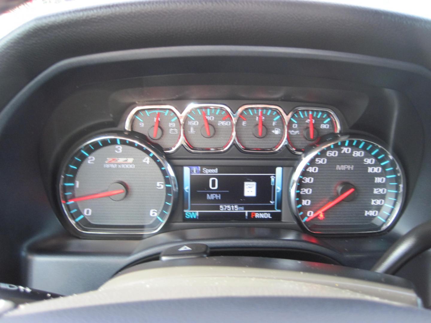2018 RED /gray Chevrolet Silverado 1500 LT Crew Cab 4WD (3GCUKREC4JG) with an 5.3L V8 OHV 16V engine, 6A transmission, located at 9530 Old Seward Highway, Anchorage, AK, 99515, (907) 349-3343, 61.134140, -149.865570 - Low Miles on this 2018 Chevrolet Silverado Z71 Lt come take a test drive- Photo#14