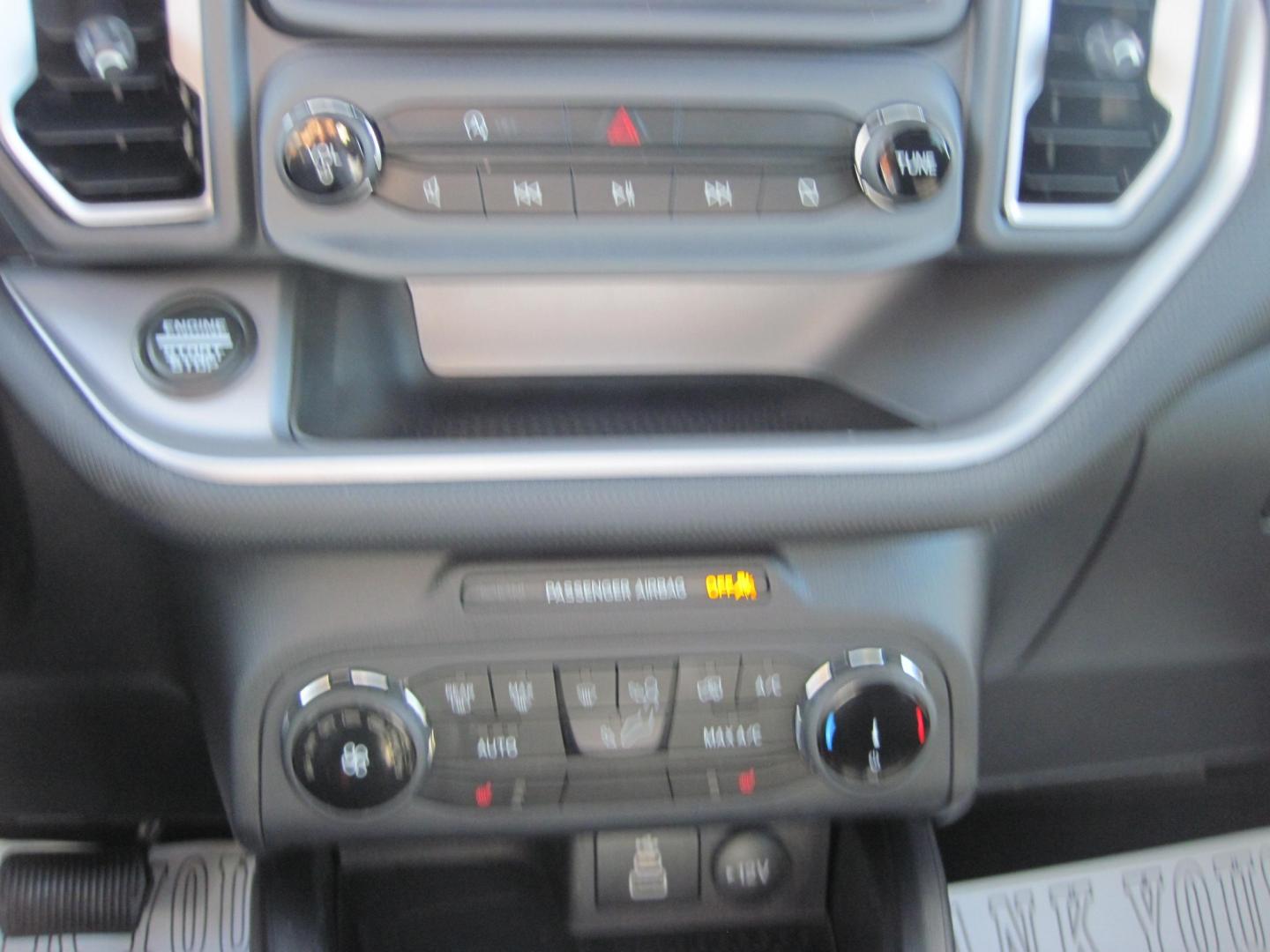2024 black /gray Ford Bronco Sport Big Bend (3FMCR9B61RR) with an 1.5L L3 engine, 8A transmission, located at 9530 Old Seward Highway, Anchorage, AK, 99515, (907) 349-3343, 61.134140, -149.865570 - LOW MILES ON THIS 2024 FORD BRONCO SPORT BIG BEND , SUNROOF HEATED SEATS COME TAKE A TEST DRIVE- Photo#20