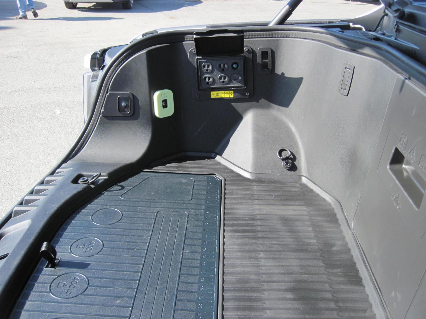 2023 silver /gray Ford F-150 Lightning Pro (1FTVW1EVXPW) with an ELECTRIC engine, AUTOMATIC transmission, located at 9530 Old Seward Highway, Anchorage, AK, 99515, (907) 349-3343, 61.134140, -149.865570 - LOW MILES ON THIS 2023 FORD F150 XLT LIGHTING COME TAKE A TEST DRIVE- Photo#5