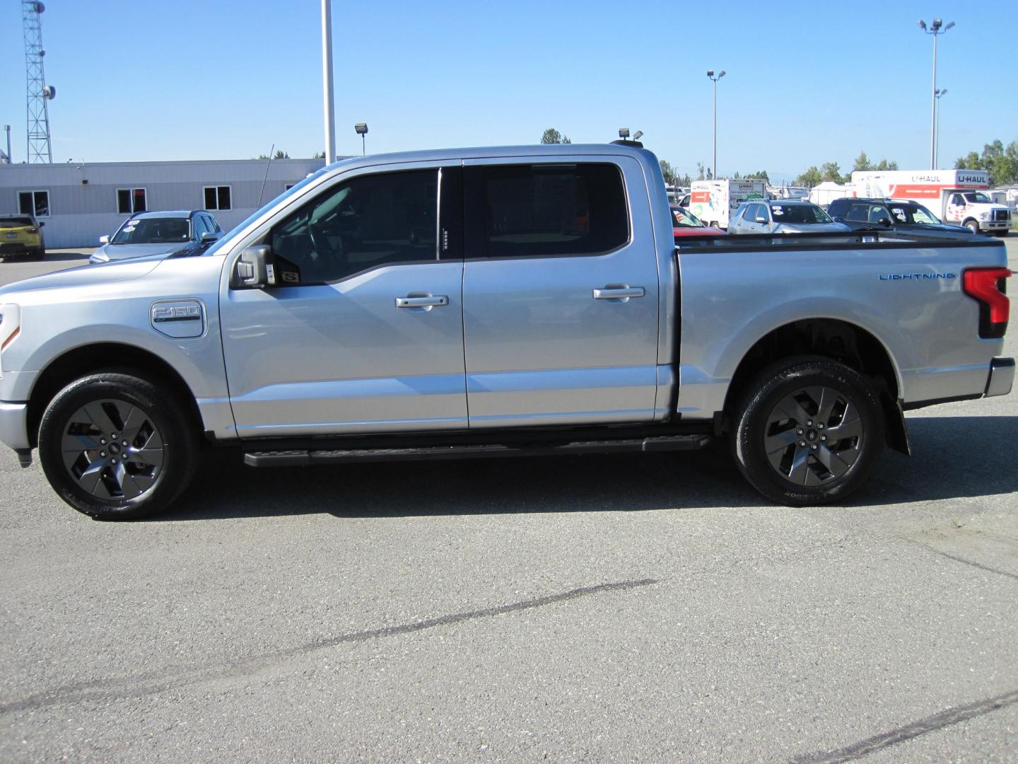 2023 silver /gray Ford F-150 Lightning Pro (1FTVW1EVXPW) with an ELECTRIC engine, AUTOMATIC transmission, located at 9530 Old Seward Highway, Anchorage, AK, 99515, (907) 349-3343, 61.134140, -149.865570 - LOW MILES ON THIS 2023 FORD F150 XLT LIGHTING COME TAKE A TEST DRIVE- Photo#18