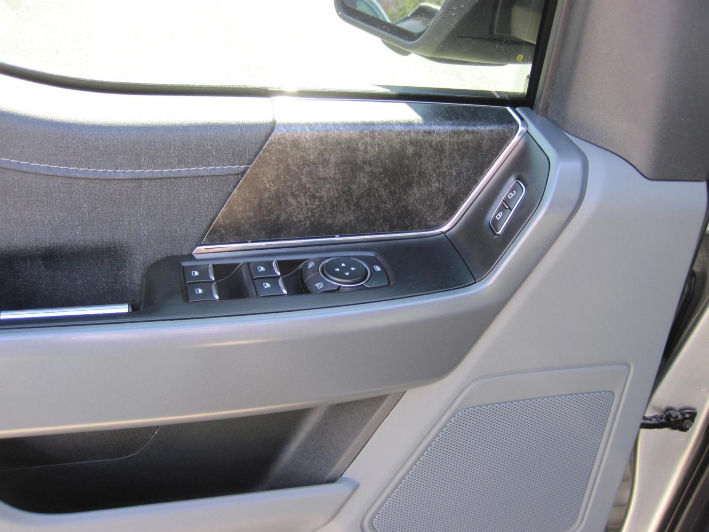 2023 silver /gray Ford F-150 Lightning Pro (1FTVW1EVXPW) with an ELECTRIC engine, AUTOMATIC transmission, located at 9530 Old Seward Highway, Anchorage, AK, 99515, (907) 349-3343, 61.134140, -149.865570 - LOW MILES ON THIS 2023 FORD F150 XLT LIGHTING COME TAKE A TEST DRIVE- Photo#25