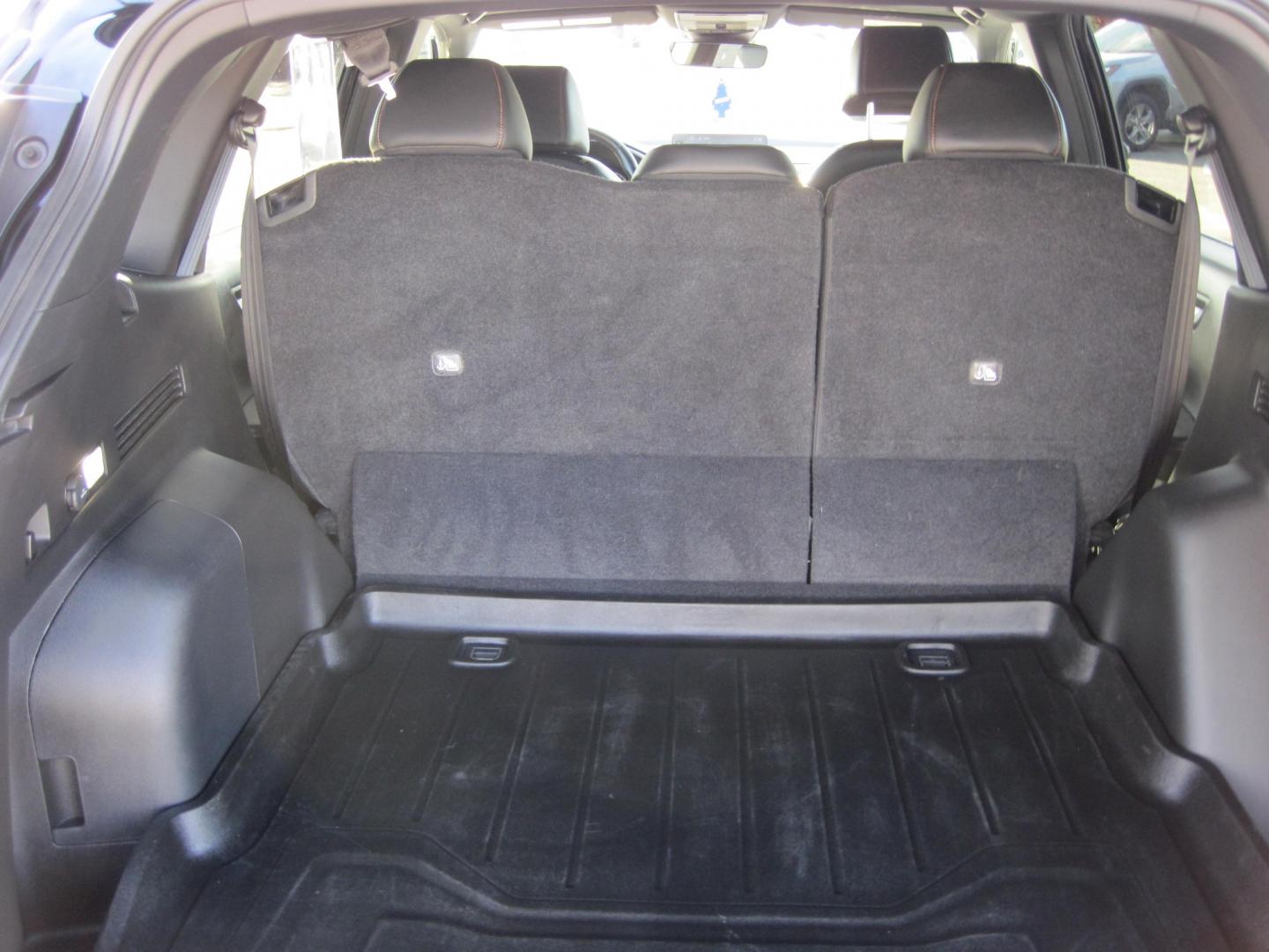 2025 black /black Honda CR-V Hybrid Sport-L AWD (5J6RS6H89SL) with an 2.0L L4 DOHC 16V HYBRID engine, CVT transmission, located at 9530 Old Seward Highway, Anchorage, AK, 99515, (907) 349-3343, 61.134140, -149.865570 - Low miles on this 2025 Honda CRV come take a test drive- Photo#8