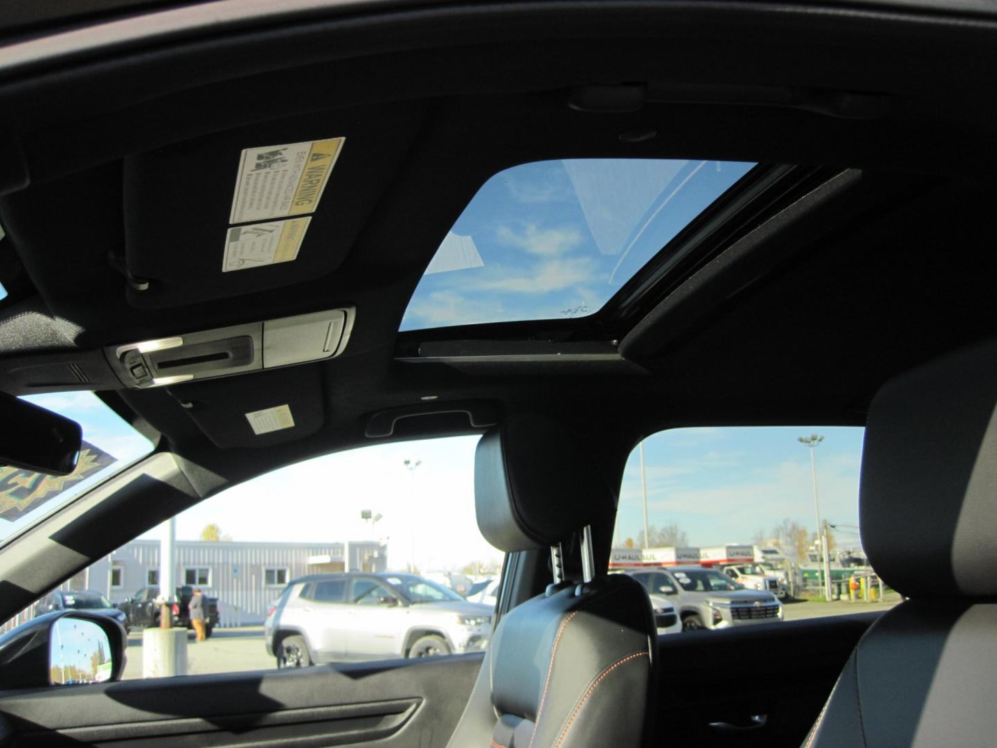 2025 black /black Honda CR-V Hybrid Sport-L AWD (5J6RS6H89SL) with an 2.0L L4 DOHC 16V HYBRID engine, CVT transmission, located at 9530 Old Seward Highway, Anchorage, AK, 99515, (907) 349-3343, 61.134140, -149.865570 - Low miles on this 2025 Honda CRV come take a test drive- Photo#14